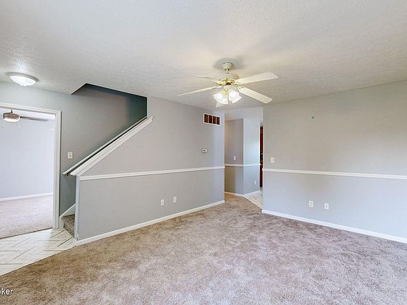 2nd image of 6815 Currington Cir