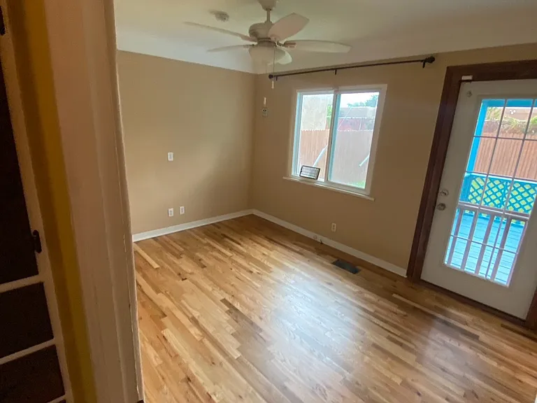 1020 Girard Blvd NE — Photo 10