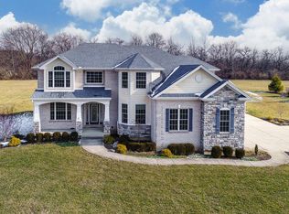8546 Twin Creek Dr, Waynesville, OH 45068