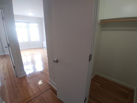 5th image of 305 Hyde St APT 205