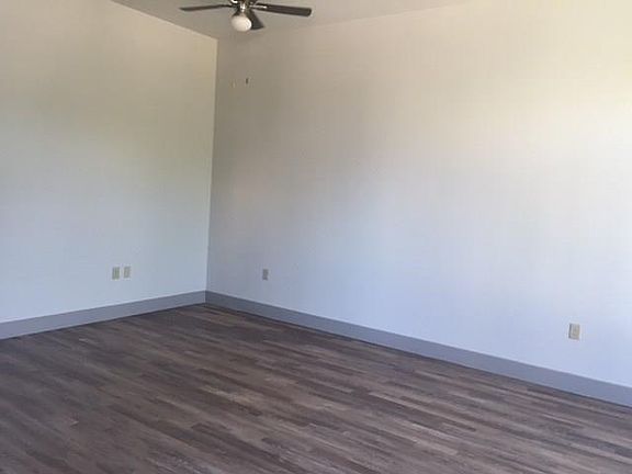 3rd image of 1124 Galveston Ave Ste B