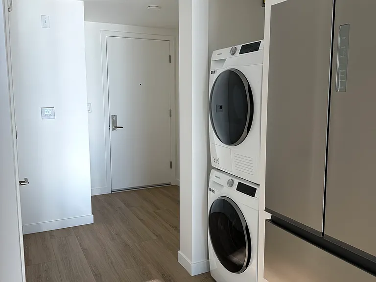 4575 Santa Monica Blvd #304 — Photo 8