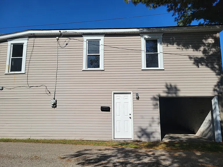 523 Westminster Ave #R — Photo 6