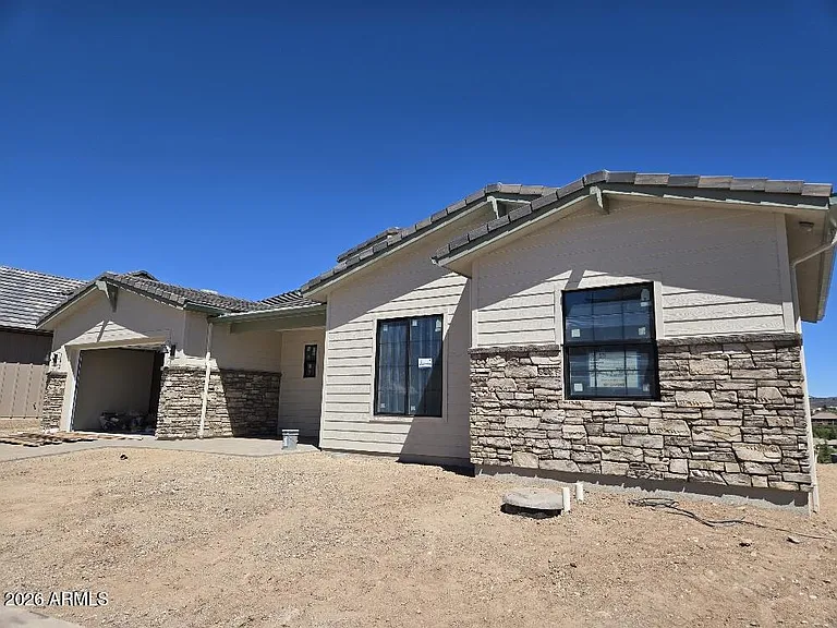 1175 Irwin Way — Photo 2