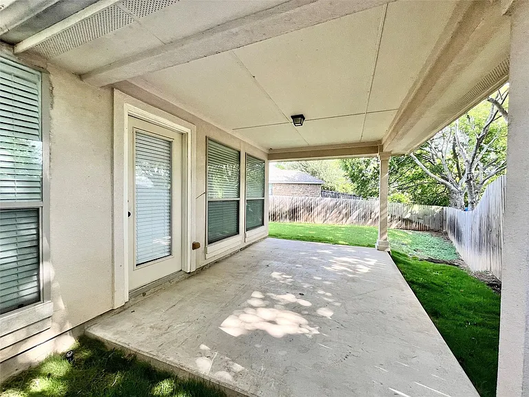 500 Hidden Meadow Ct — Photo 23