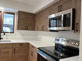 1545 Winnetka Rd #1545, Glenview, IL 60025