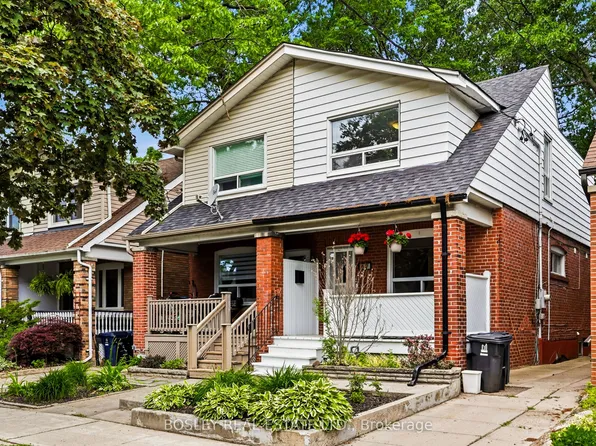 682 Milverton Blvd, Toronto, ON M4C 1X9