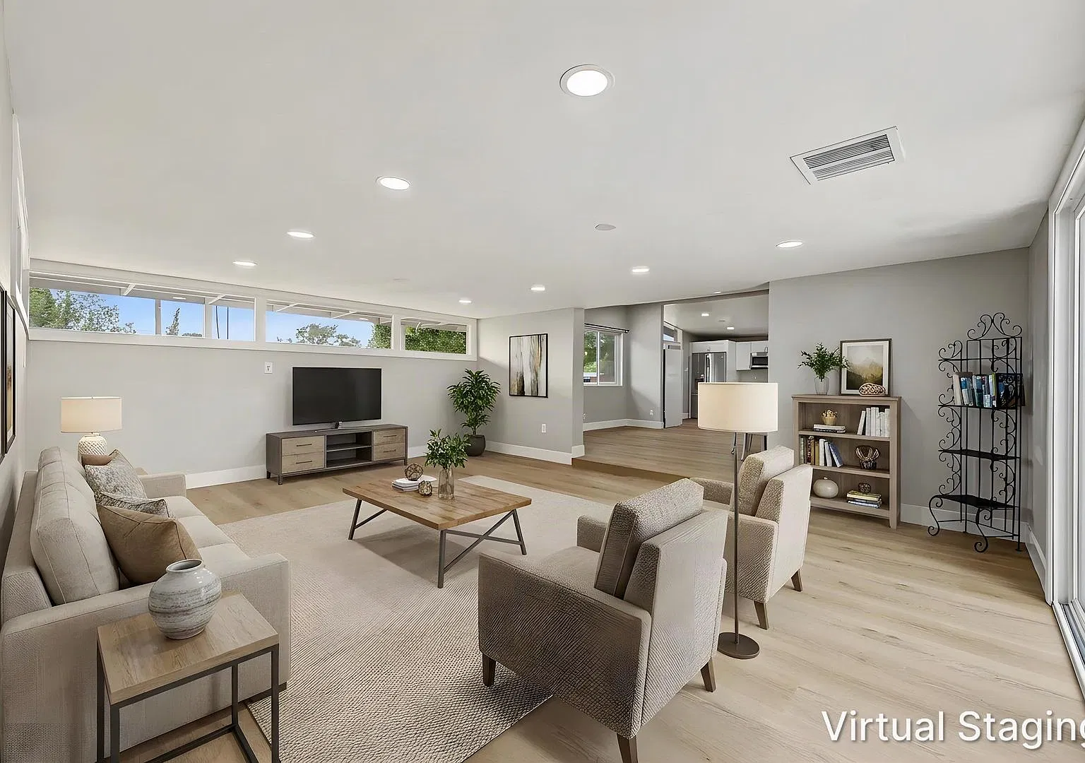 Spacious 3BR Phoenix Oasis: Huge Turf Yard, Gazebo & Mins to Dreamy Draw — Photo 3