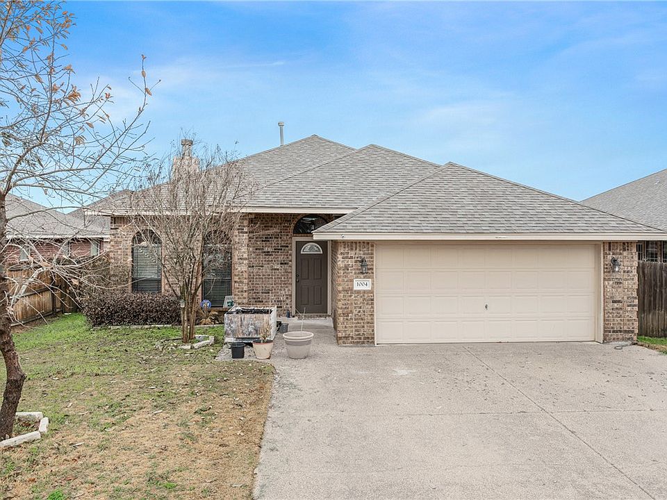 1st image of 1004 Emerald Dove Ave