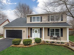 2800 Rolling Meadows Dr, Naperville, IL