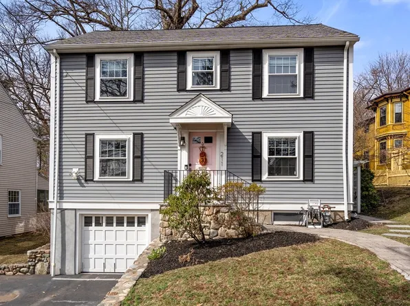 211 Grove St, Newton, MA 02466