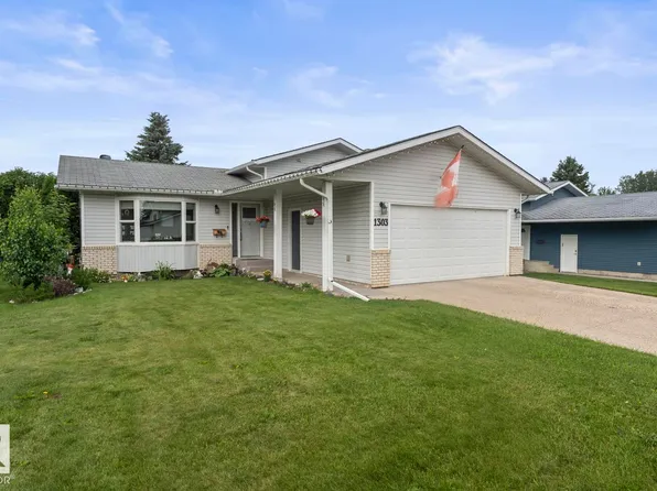 1303 12th St, Cold Lake, AB T9M 1L1
