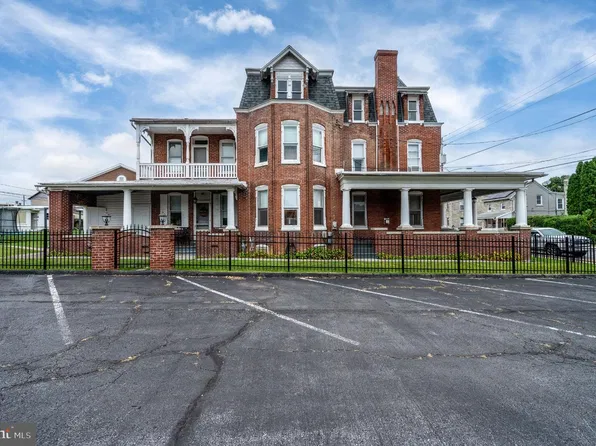 63 S Whiteoak St, Kutztown, PA 19530