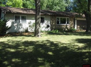 1734 Collette Dr, North Mankato, MN 56003