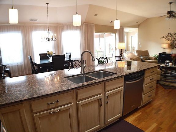 5th image of 117 Countryside Ct