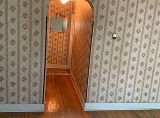 52 Gardenvale Dr, Cheektowaga, NY 14225