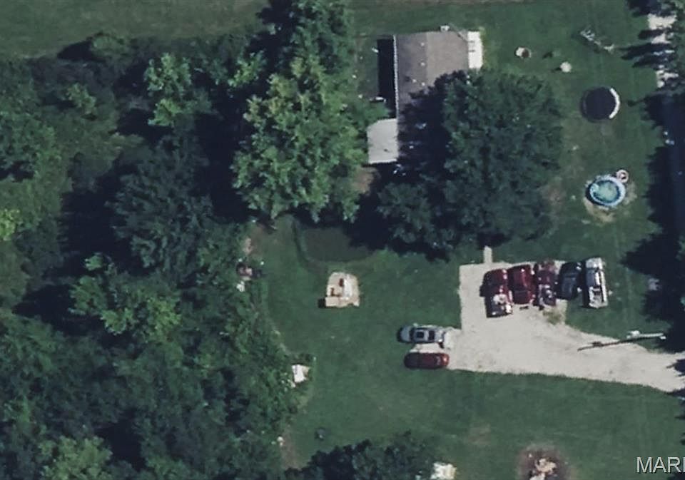 1st image of 74 Ackerman Ct