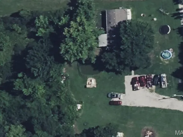 74 Ackerman Ct, Winfield, MO 63389