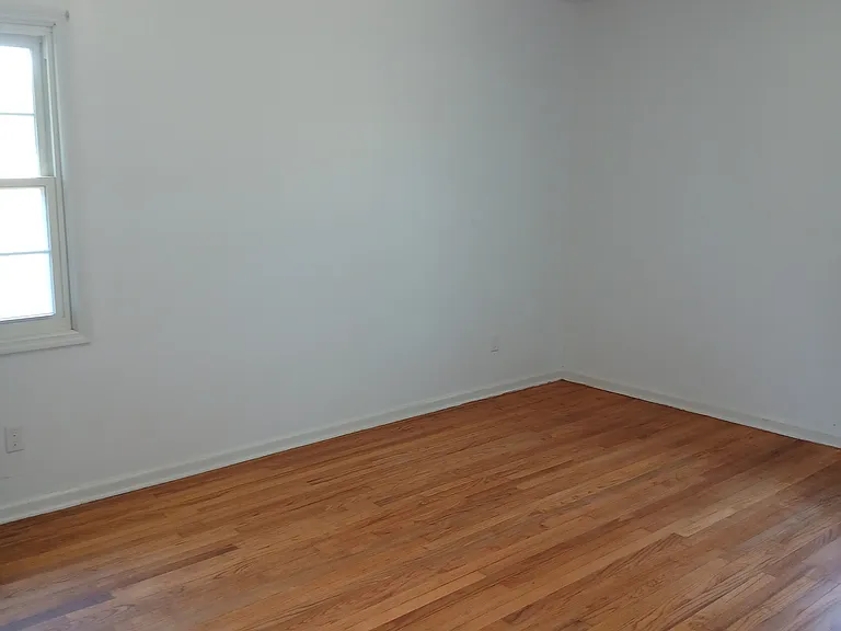 5114 Pleasant Shade Dr — Photo 7