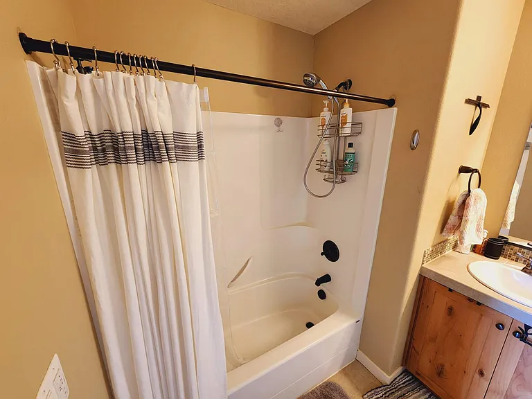 2555 Timberline Ln — Photo 3
