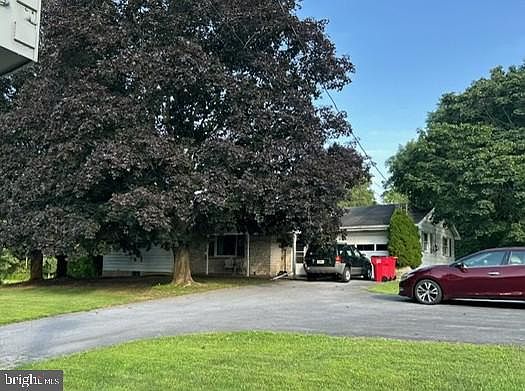 2nd image of 82 Carlisle Rd