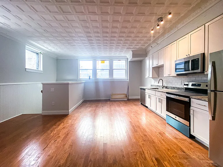 3127 E Baltimore St #102 — Photo 2