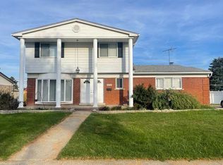 36408 Tulane Dr, Sterling Heights, MI 48312