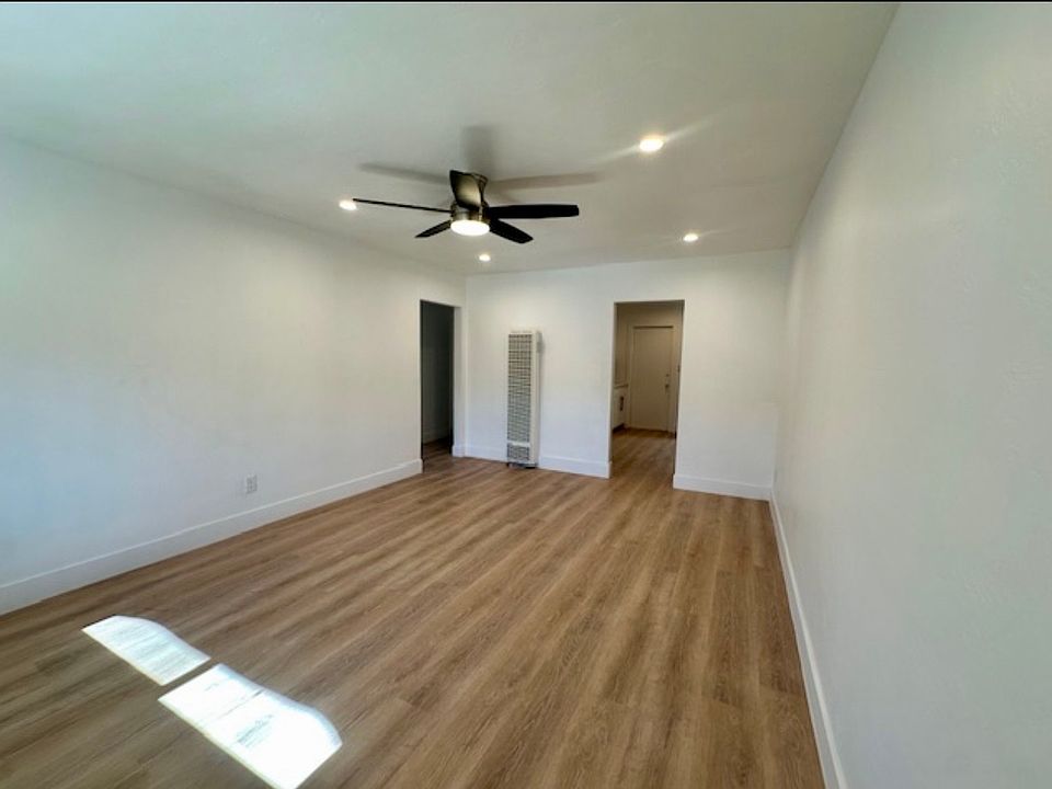 1st image of 4524 Kansas St