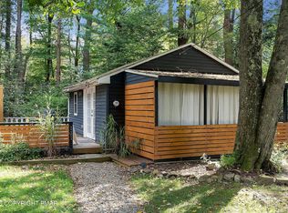 111 Sweet Pea Ln, Pocono Pines, PA