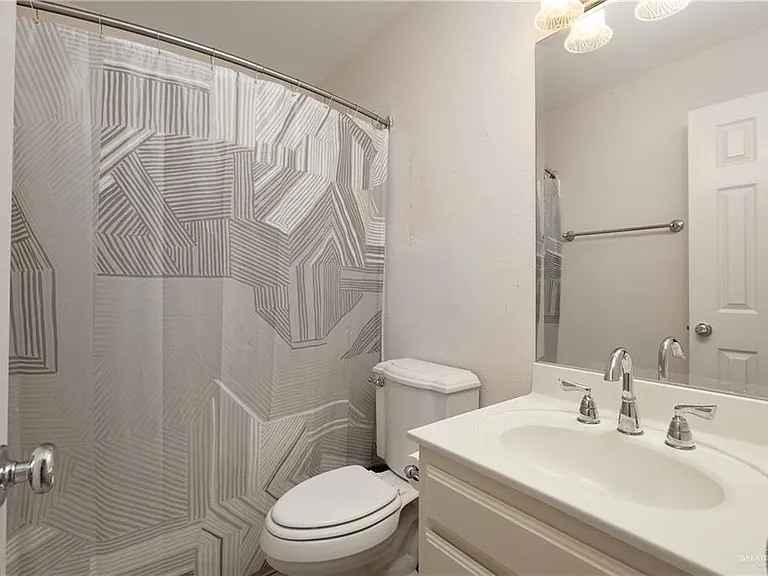 1018 Rio Grande Dr — Photo 15