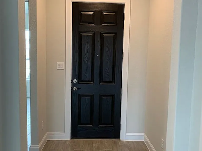 2202 Ambling Trl — Photo 3