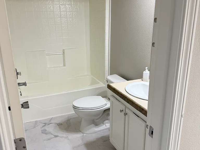 123 Stoneburg Dr — Photo 5
