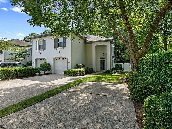 3rd image of 953 Royal Cove Way