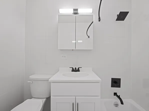 2550 Olinville Avenue image 23 of 28