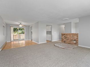 6817 SW Oak St #1, Tigard, OR 97223