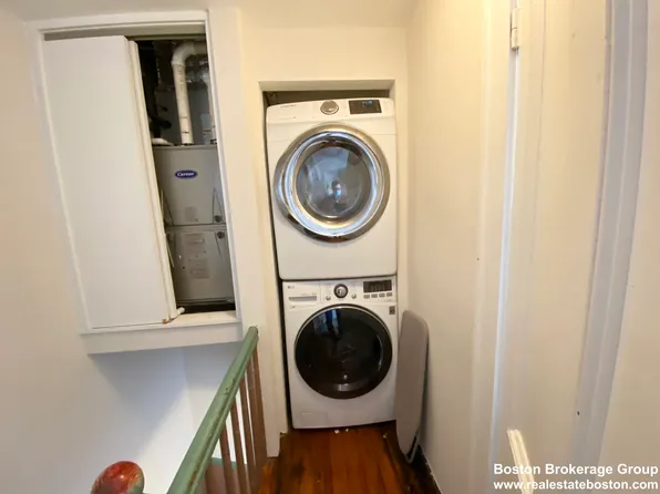 108 Buttonwood St, Dorchester, MA