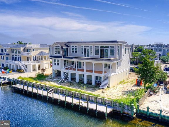 4th image of 205 Nautilus Dr