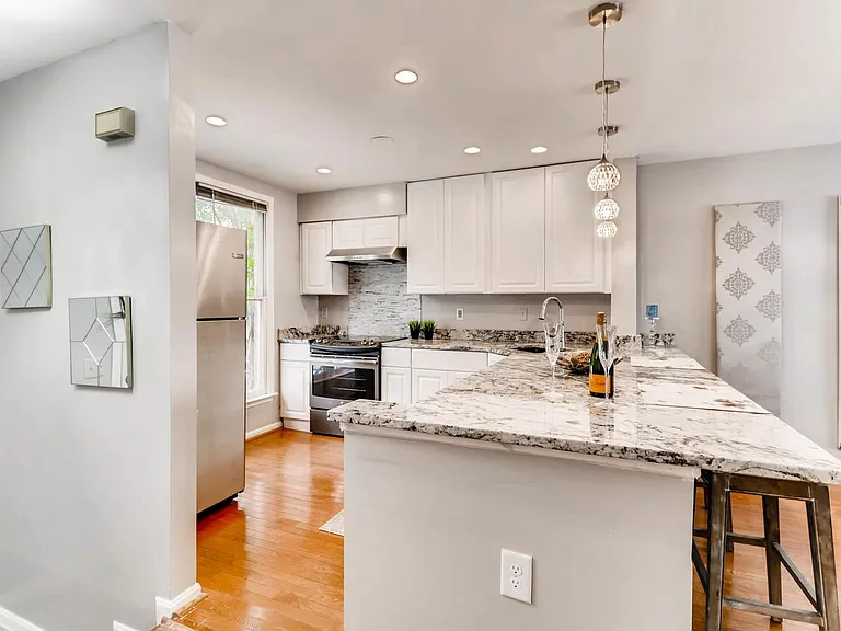 1219 S Potomac St — Photo 3