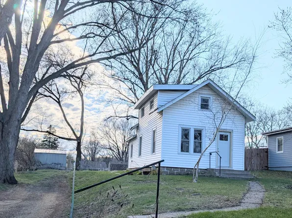 3237 Zane Ave N, Crystal, MN 55422