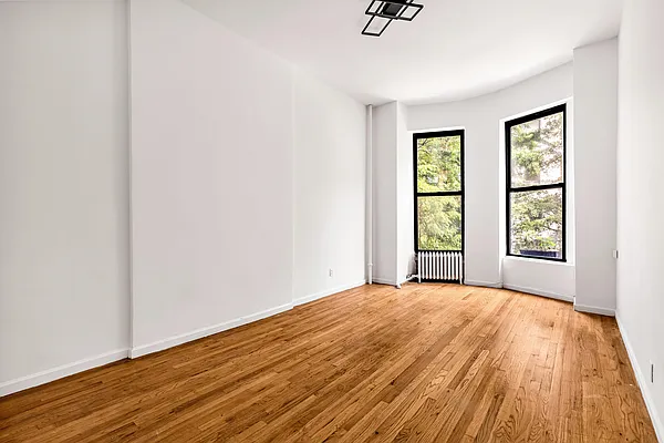 Rented by Avenues Real Estate | media 5