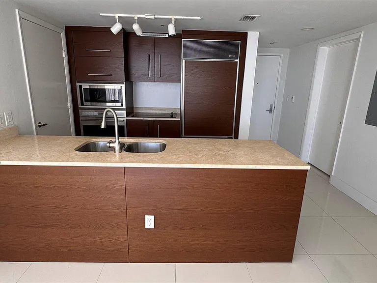 475 Brickell Ave #4913 — Photo 8
