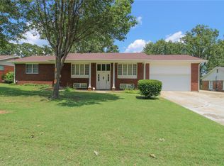 2020 Woodhaven Rd, Poplar Bluff, MO 63901