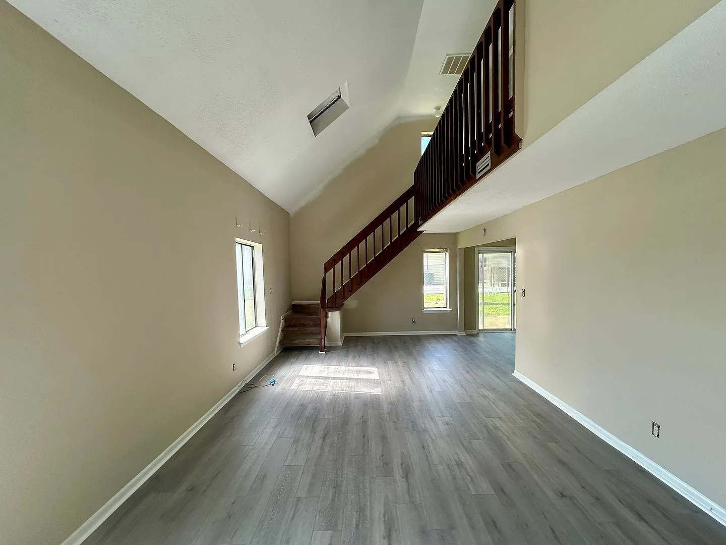 509 Chownings Drive — Photo 3