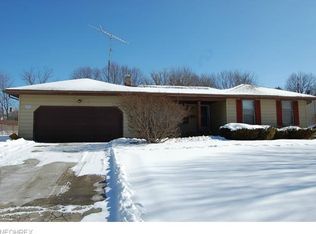 6701 Applewood Blvd, Youngstown, OH 44512