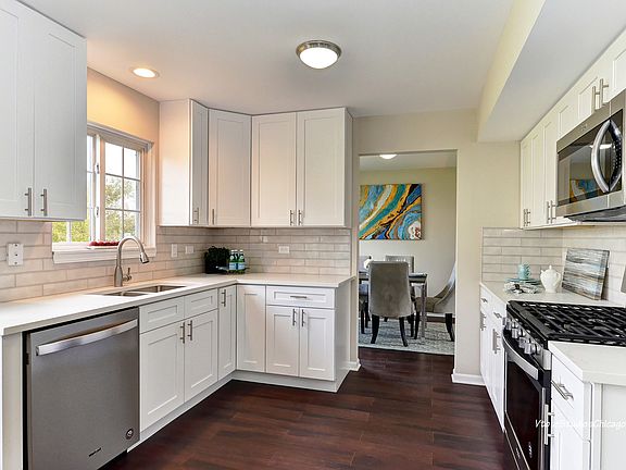 5th image of 880 Crossland Ct