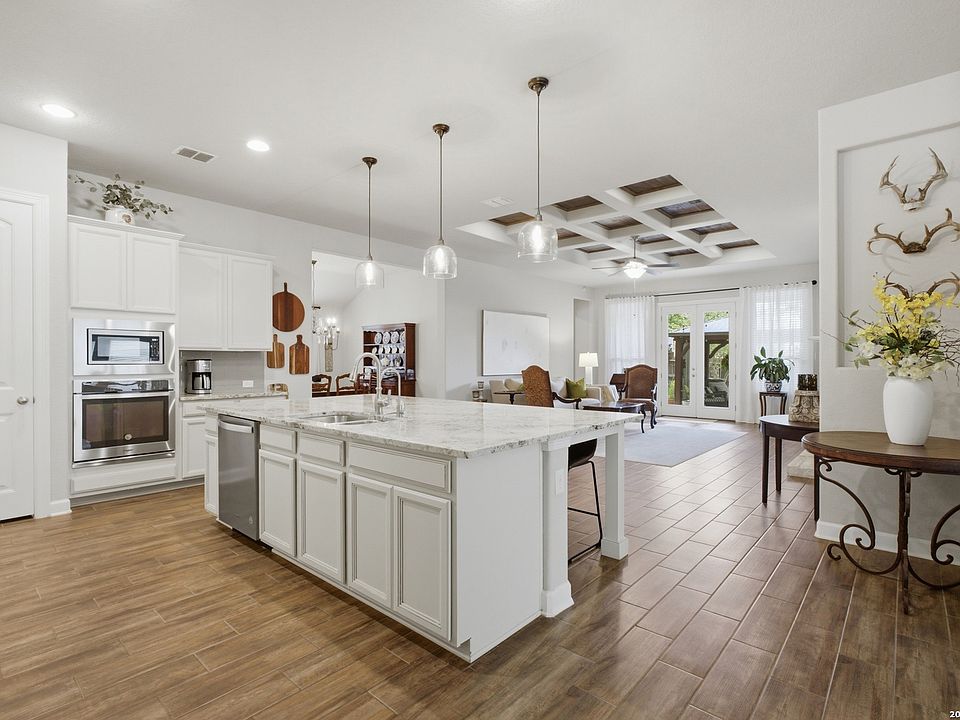 1st image of 432 Whistlers Way