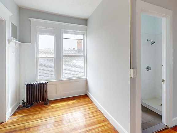4th image of 265-267 Humphrey St #9