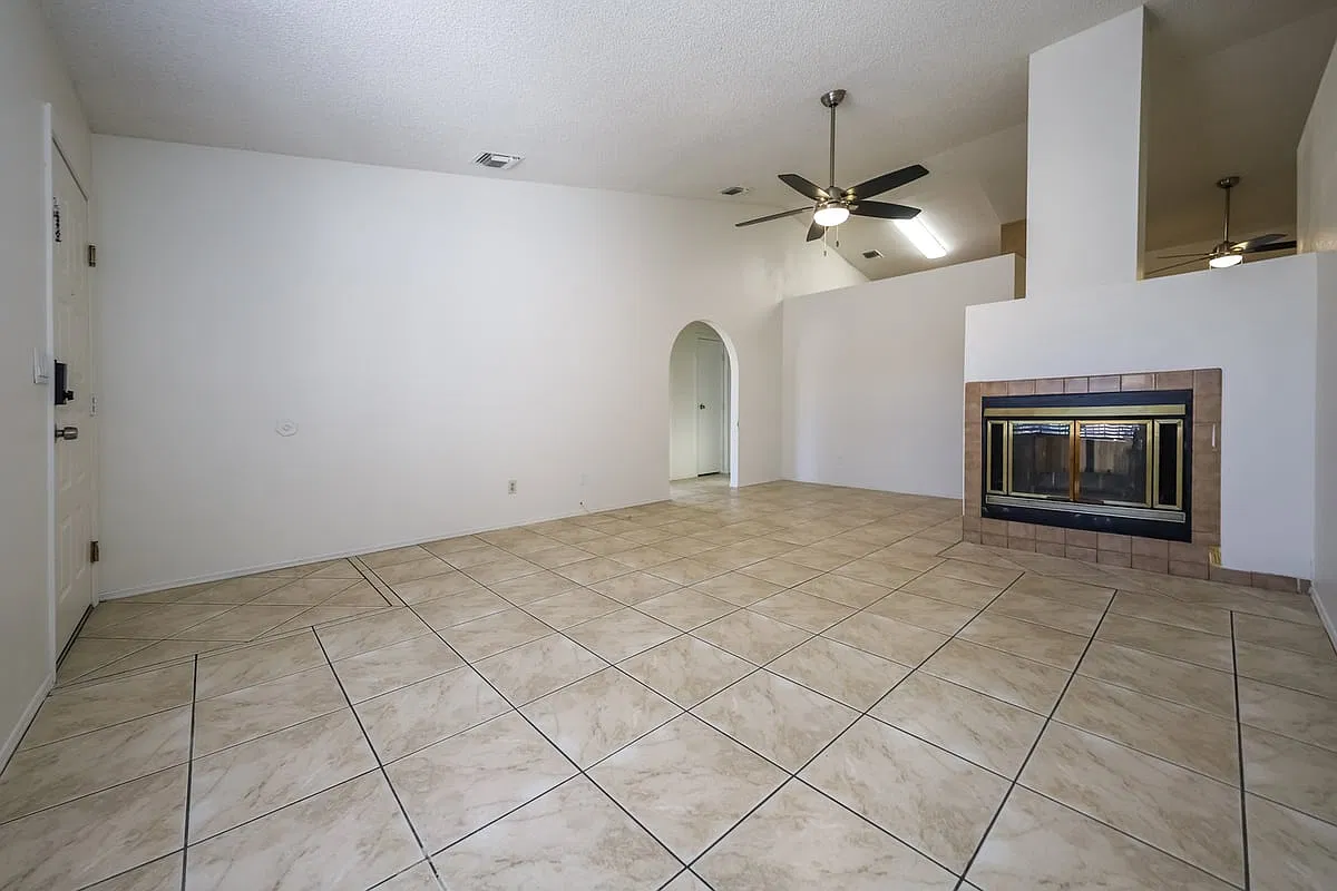 1621 Colonial Heights Tucson AZ 85746 — Photo 4