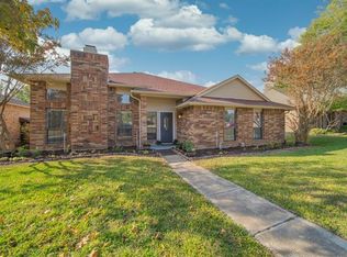 3 Indianola Cir, The Colony, TX 75056