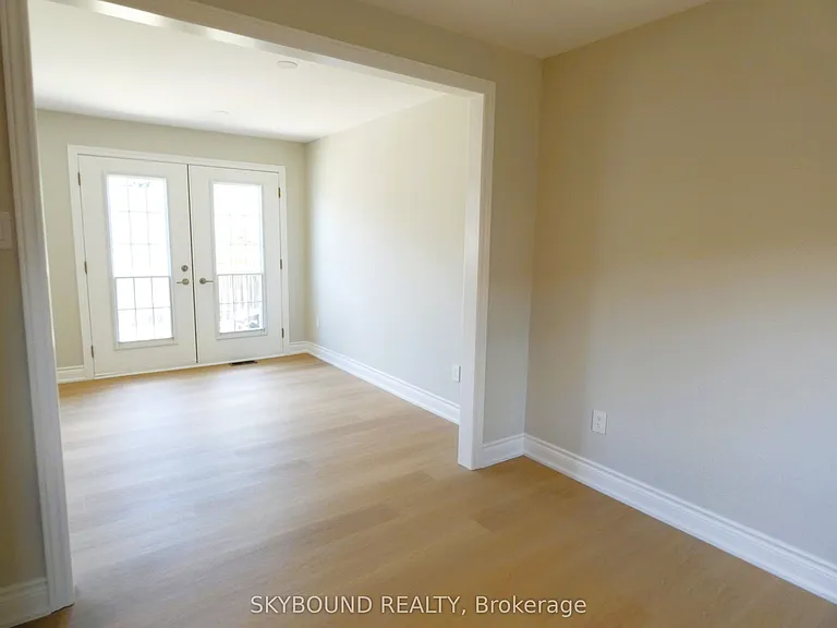 98 Barton St #2 — Photo 23